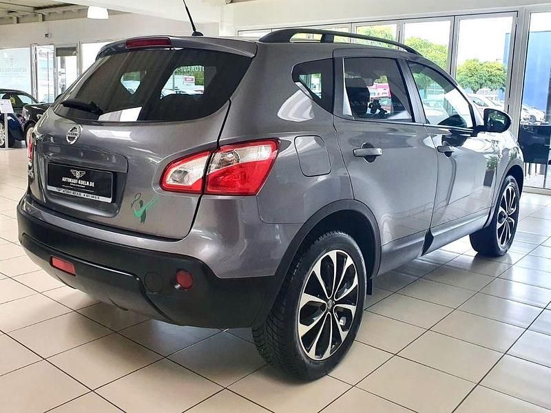 Gebraucht Nissan Qashqai 360º 117 PS (86 kW) 2013 Grau SUV