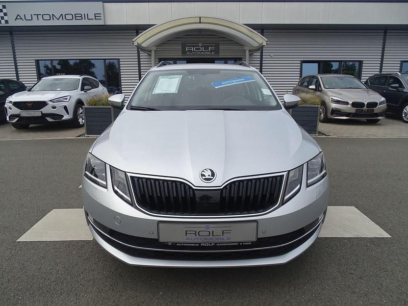 Gebraucht Skoda Octavia Style 116 PS (85 kW) 2019 Silber brilliantsilber metallic (metallic) Kombi