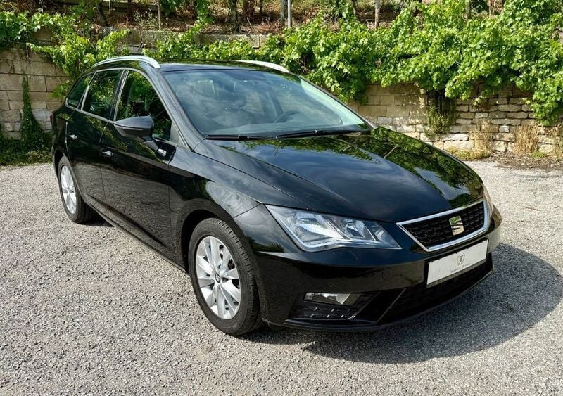 Schwarz Gebraucht 2018 Seat Leon ST Style Kombi | 10.650 € (Superpreis) - Bild 1/4