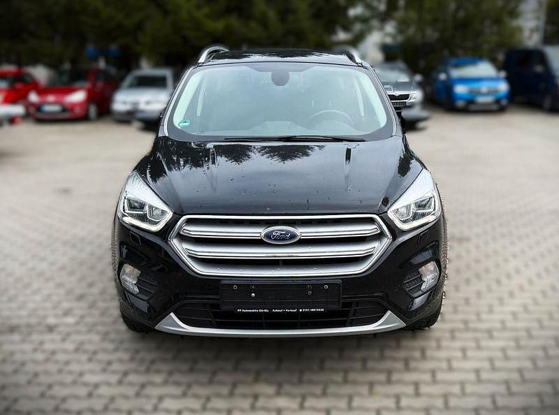 Schwarz Gebraucht 2017 Ford Kuga ST-Line SUV | 9.990 € (Superpreis) - Bild 1/4