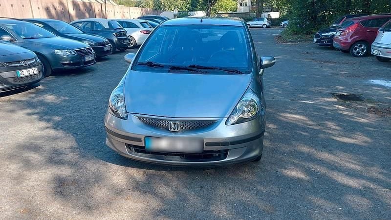 Grau Gebraucht 2006 Honda Jazz Kleinwagen | 1.550 € (Guter Preis) - Bild 1/4