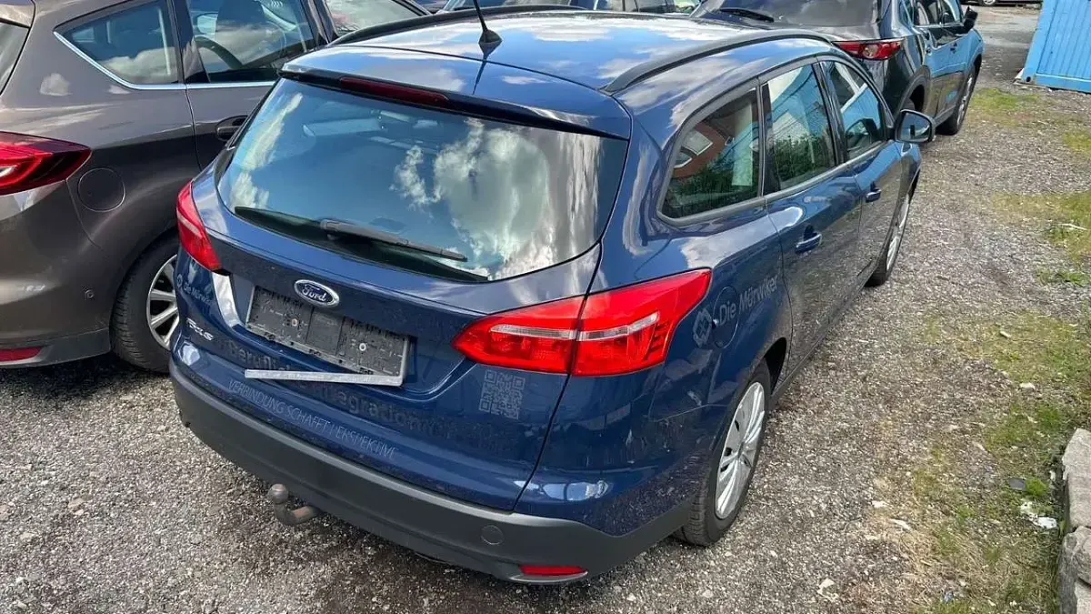 Usata Ford Focus Trend 95 CV (69 kW) 2015 Blu Station wagon