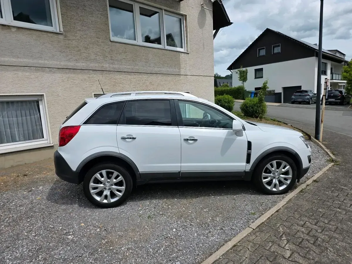 Gebraucht Opel Antara Cosmo 167 PS (122 kW) 2012 Weiß SUV