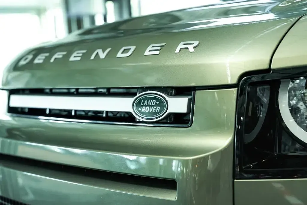 Gebraucht Land Rover Defender S 241 PS (177 kW) 2020 Grün SUV