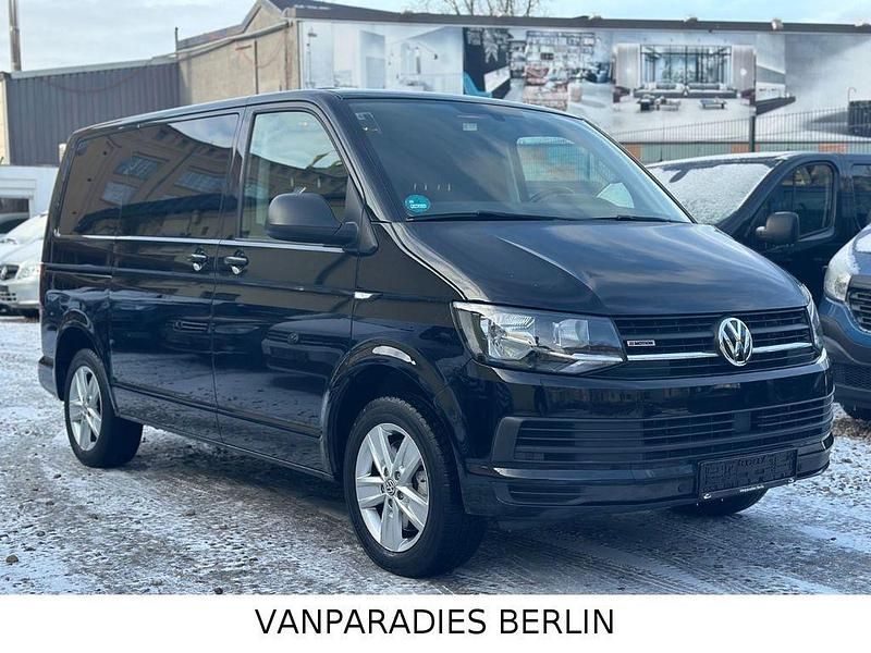 Schwarz Gebraucht 2017 VW Multivan Van | 27.800 € (Superpreis) - Bild 1/4
