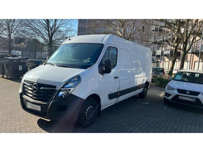 Weiß mineral/polar weiss (055p) Gebraucht 2022 Opel Movano Van | 22.900 € (Teuer) - Bild 1/4