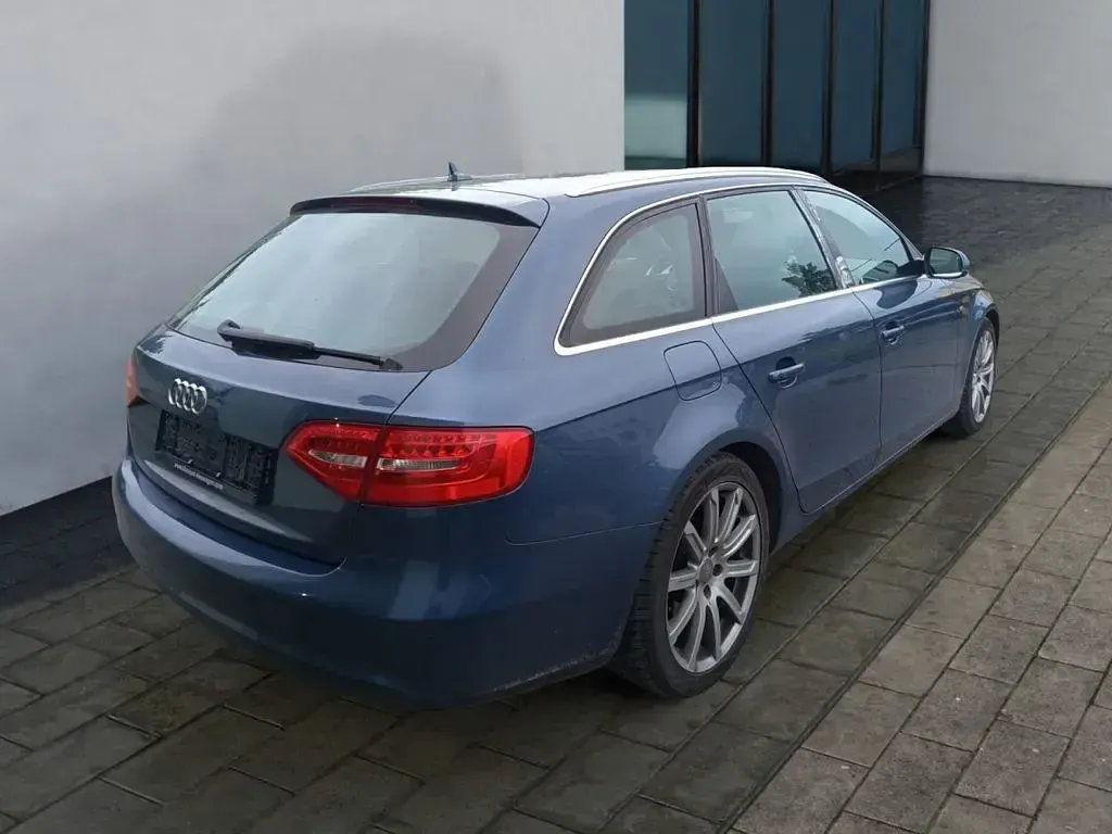 Gebraucht Audi A4 S-Line 190 PS (139 kW) 2015 Utopiablau Kombi
