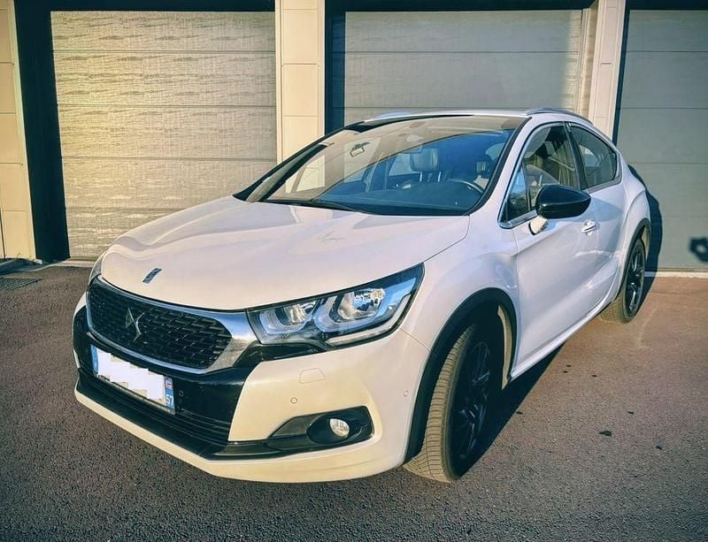 Weiß Gebraucht 2016 DS Automobiles DS4 Crossback SUV | 7.490 € (Superpreis) - Bild 1/4