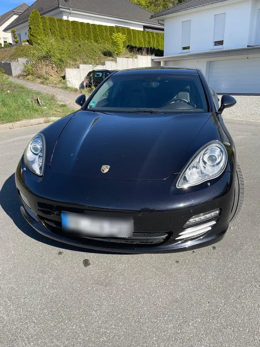 Gebraucht Porsche Panamera 4S 400 PS (294 kW) 2011 Schwarz Kleinwagen