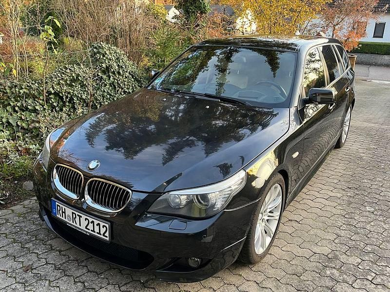 Schwarz Gebraucht 2009 BMW 525 Lifestyle Kombi | 8.200 € (Teuer) - Bild 1/4