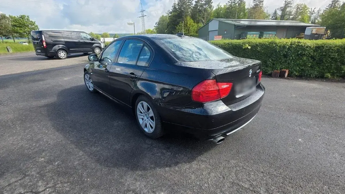 Occasion BMW 320 170 ch (125 kW) 2011 Noir Berline
