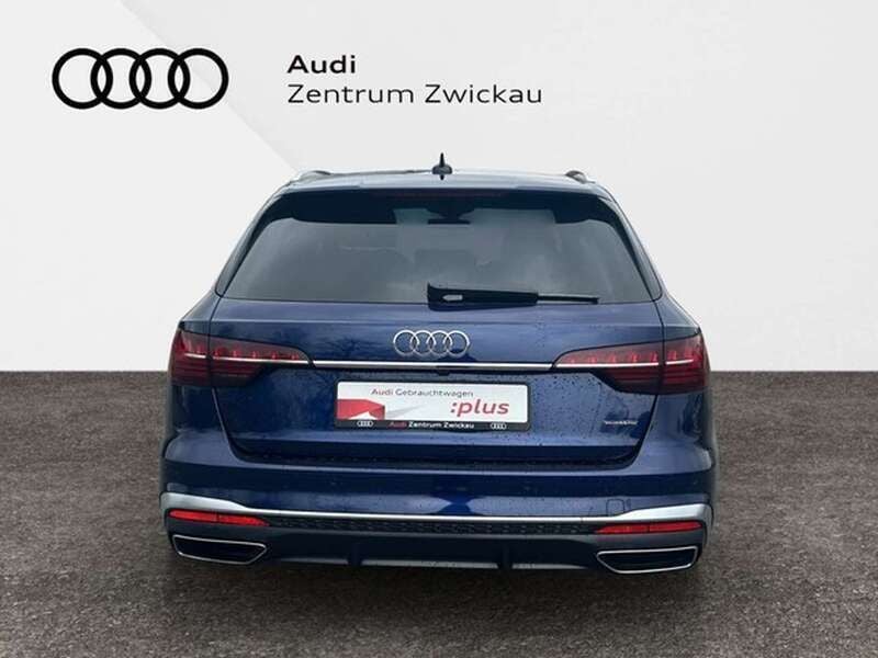 Gebraucht Audi A4 S-Line 204 PS (150 kW) 2024 Navarrablau metallic Kombi
