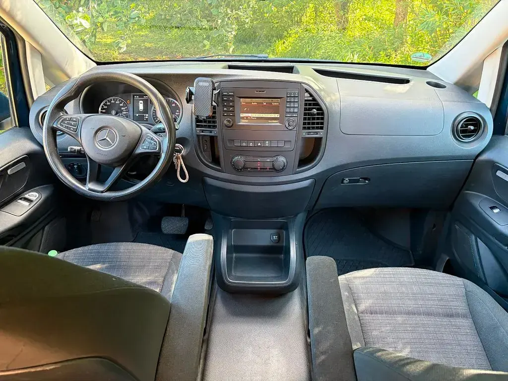 Gebraucht Mercedes Vito 190 PS (139 kW) 2016 Blau Van