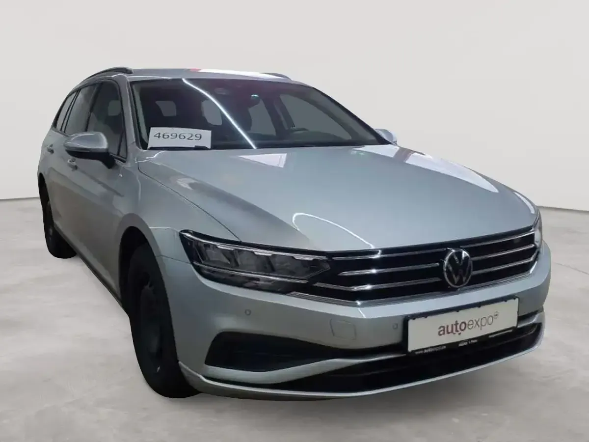 Gebraucht VW Passat Conceptline 150 PS (110 kW) 2022 Kombi