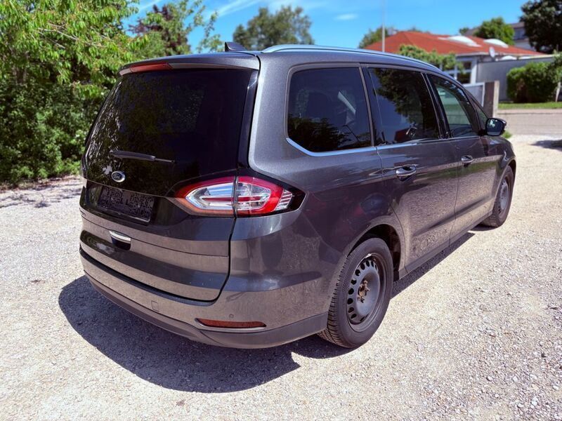 Gebraucht Ford Galaxy Titanium 241 PS (177 kW) 2020 Grau Van / Kleinbus