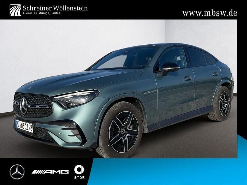 Metalliclackverdesilber Gebraucht 2025 Mercedes GLC300 AMG Coupé | 62.490 € (Superpreis) - Bild 1/4