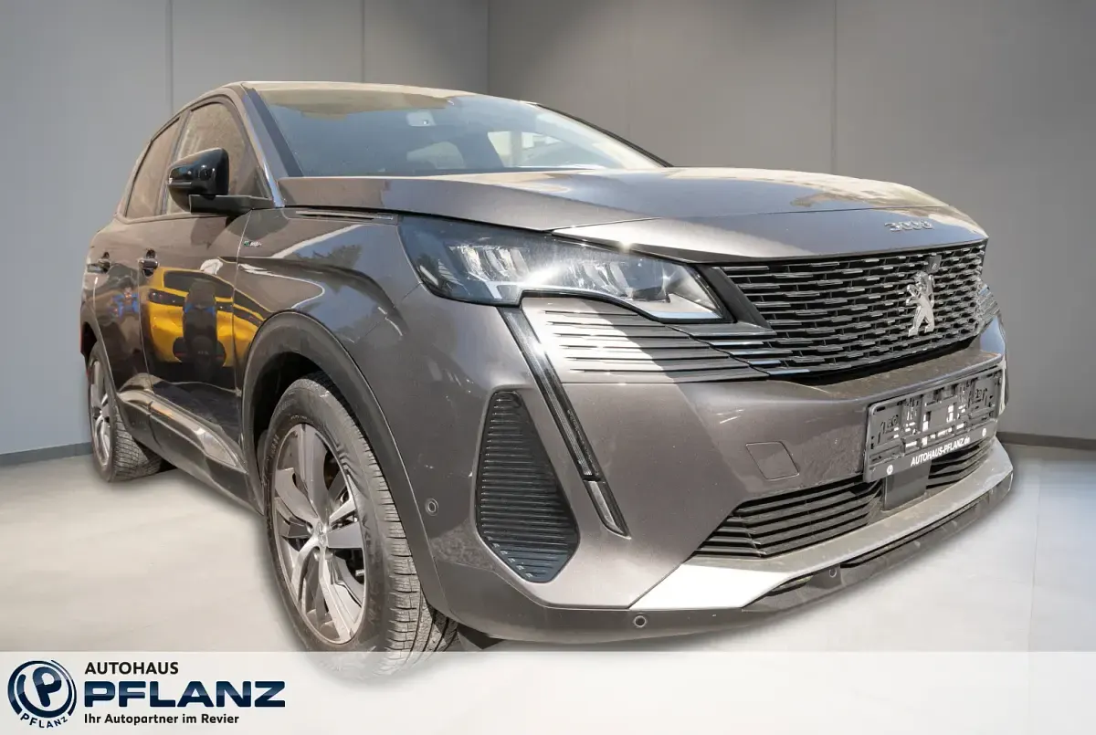 Gebraucht Peugeot 3008 Allure 181 PS (133 kW) 2022 Grau SUV