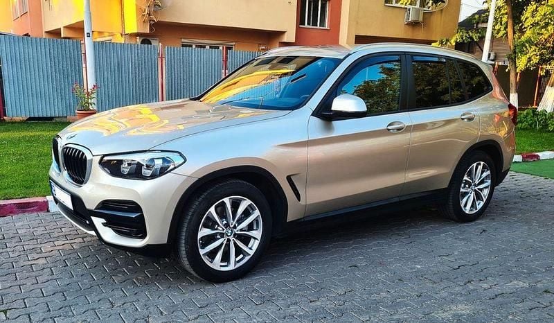 Beige Gebraucht 2018 BMW X3 Luxury Line SUV | 32.700 € (Fairer Preis) - Bild 1/4