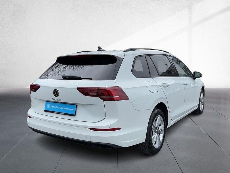 Gebraucht VW Golf Life 116 PS (85 kW) 2024 Weiß Kombi