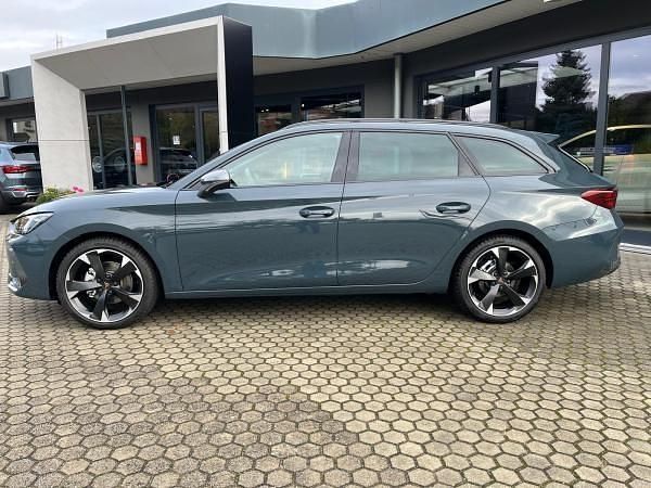 Neu Cupra Leon 150 PS (110 kW) 2025 Blau (fjordblau) Kombi