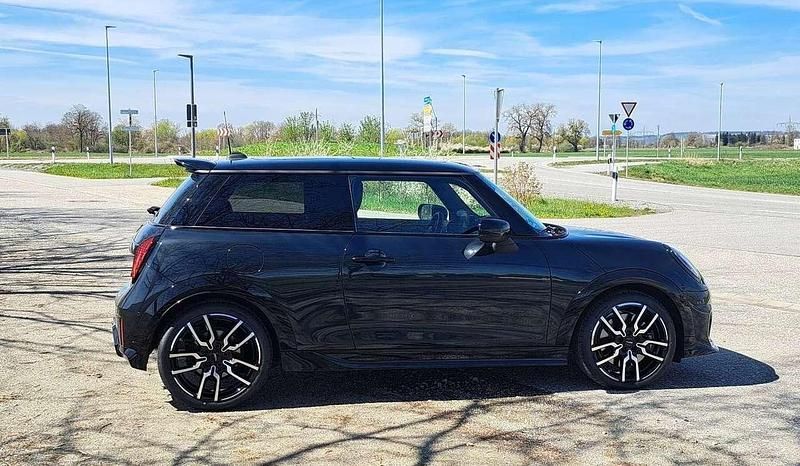 Gebraucht Mini John Cooper Works 156 PS (114 kW) 2025 Grau Kleinwagen