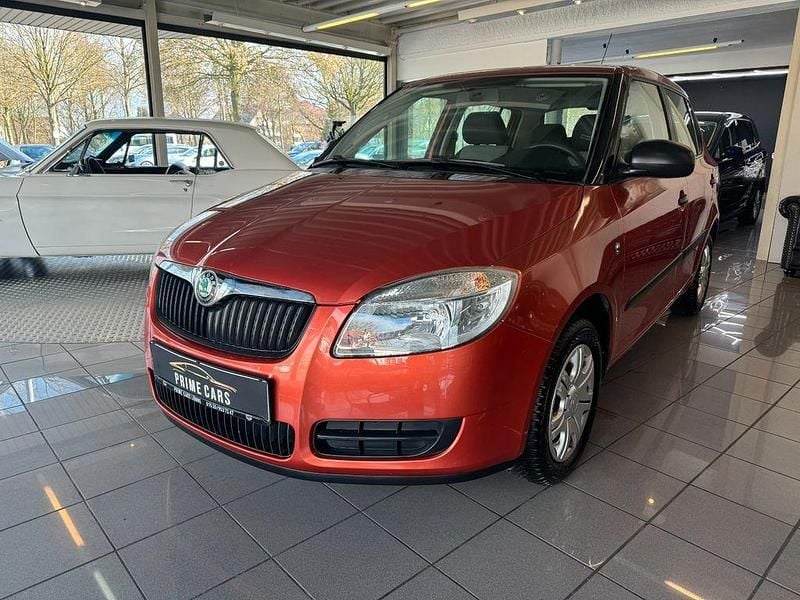 Gebraucht Skoda Fabia 60 PS (44 kW) 2009 Orange Limousine