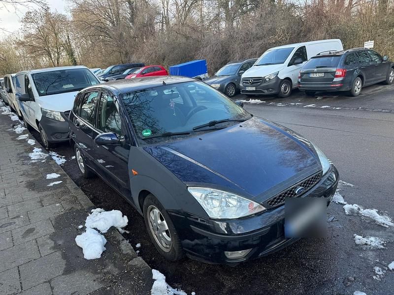 Gebraucht Ford Focus 115 PS (84 kW) 1999 Blau Kleinwagen