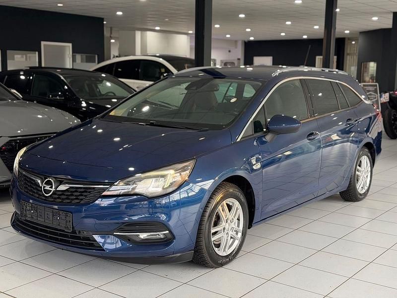 Blau Gebraucht 2021 Opel Astra Business Elegance Kombi | 9.990 € (Superpreis) - Bild 1/4