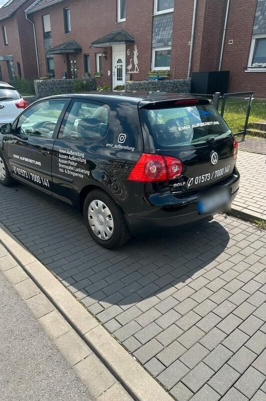 Schwarz Gebraucht 2005 VW Golf V Kleinwagen | 1.550 € (Guter Preis) - Bild 1/4