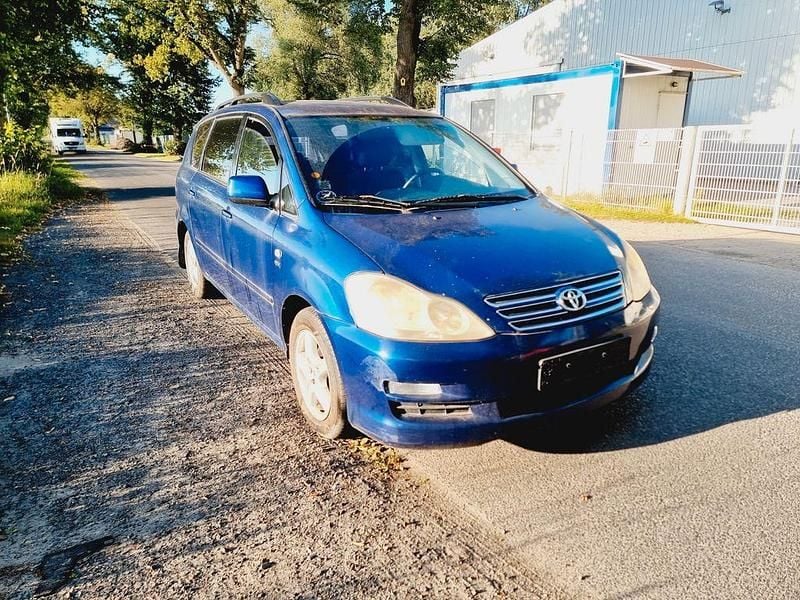 Blau Gebraucht 2005 Toyota Avensis Verso Van / Kleinbus | 3.400 € - Bild 1/4
