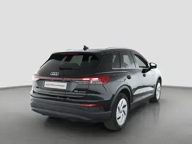 Gebraucht Audi Q4 e-tron Ambiente 210 kW (286 PS) 2025 Mythosschwarz metallic SUV