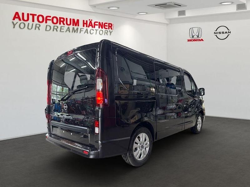 Neu Nissan Primastar Tekna 170 PS (125 kW) 2026 Schwarz Van / Kleinbus