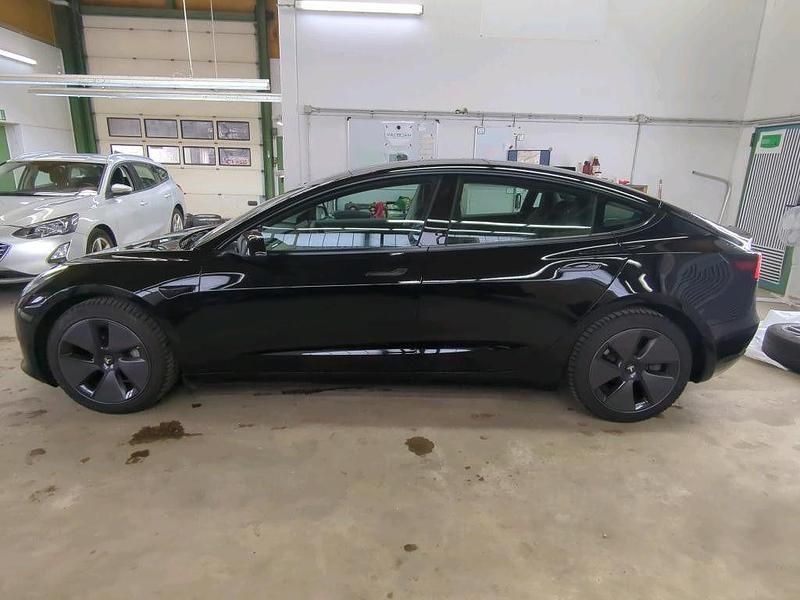 Occasion Tesla Model 3 RWD 239 kW (325 ch) 2022 Noir Berline