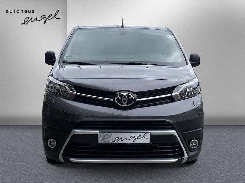 Używany Toyota Proace 116 KM (85 kW) 2019 Szary Minivan