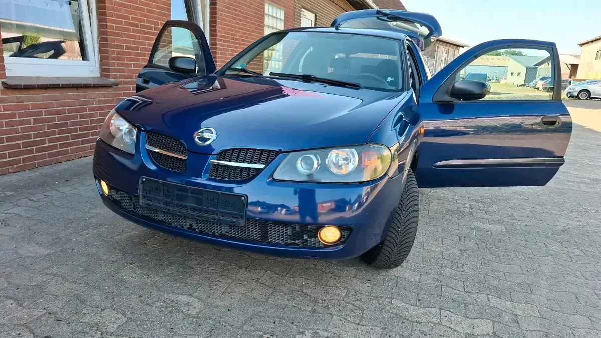 Gebraucht Nissan Almera 98 PS (72 kW) 2005 Blau Limousine