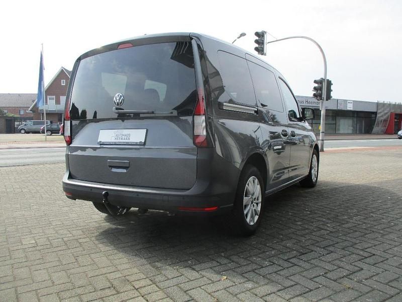 Gebraucht VW Caddy Basis 102 PS (75 kW) 2024 Grau Van / Kleinbus