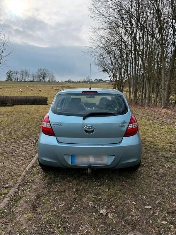Gebraucht Hyundai i20 78 PS (57 kW) 2012 Kleinwagen