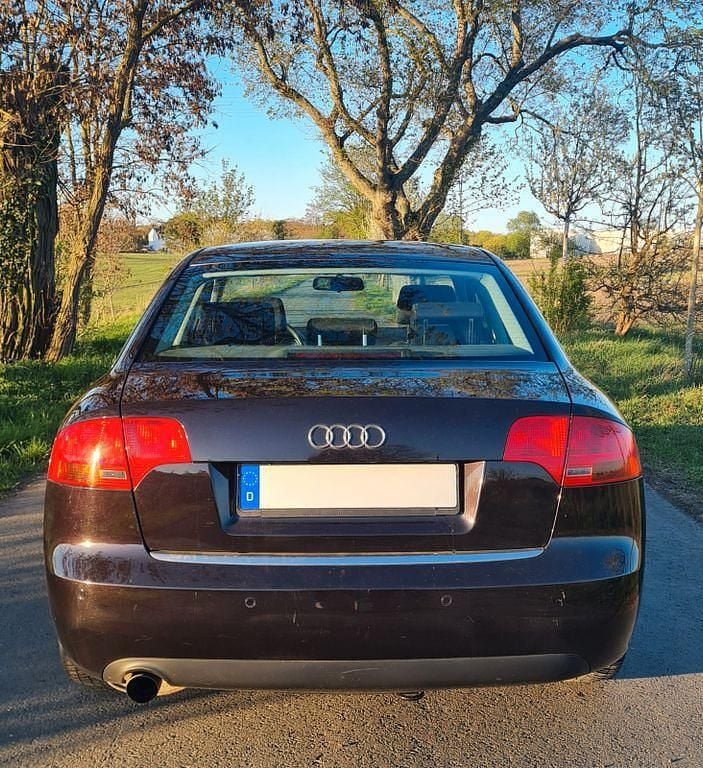 Second-hand Audi A4 131 CP (96 kW) 2006 Negru Berlinǎ
