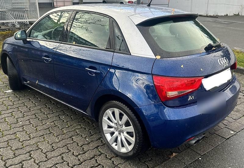 Gebraucht Audi A1 Sportback Ambition 122 PS (89 kW) 2014 Blau Kleinwagen