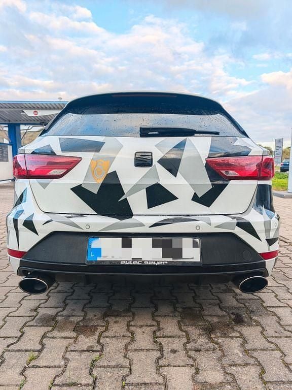 Gebraucht Seat Leon 4Drive 300 PS (220 kW) 2017 Weiß Limousine