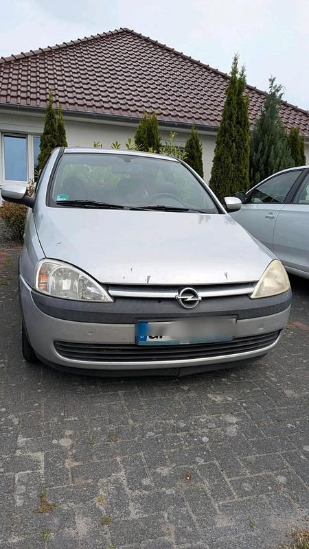 Silber Gebraucht 2001 Opel Corsa Kleinwagen | 350 € (Superpreis) - Bild 1/4