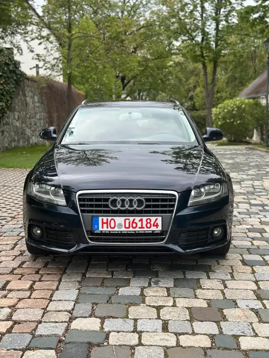 Gebraucht Audi A4 160 PS (117 kW) 2009 Blau Kombi