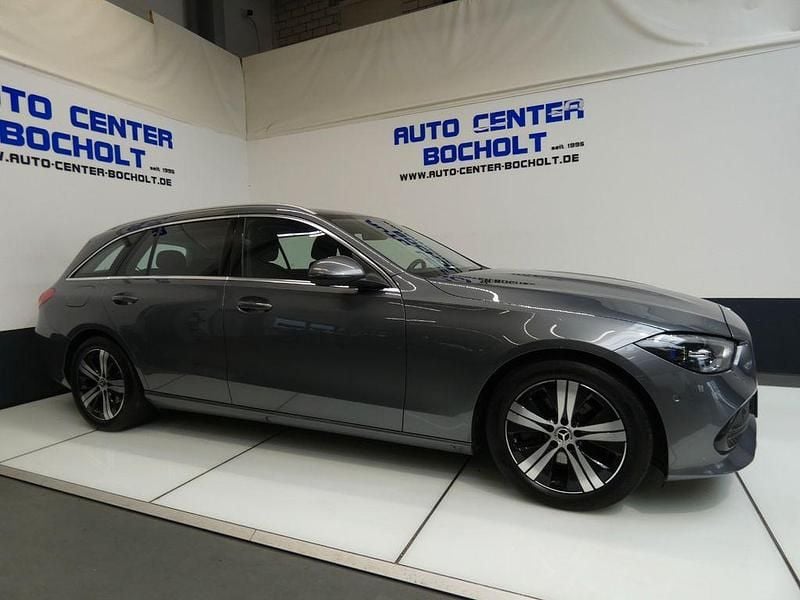 Gebraucht Mercedes C220 Avantgarde 200 PS (147 kW) 2022 Grau Limousine