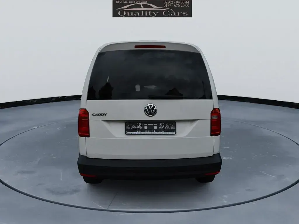 Gebraucht VW Caddy Trendline 102 PS (75 kW) 2019 Weiß Van / Kleinbus