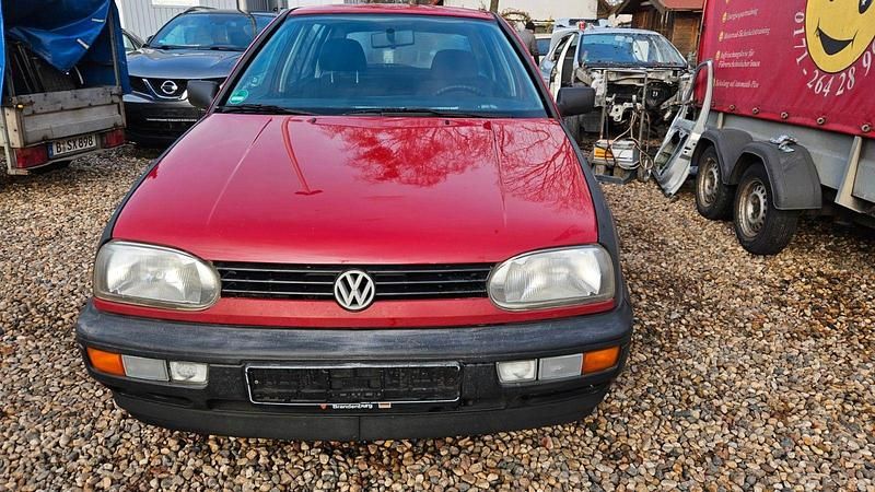 Gebraucht VW Golf III 60 PS (44 kW) 1995 Rot Limousine