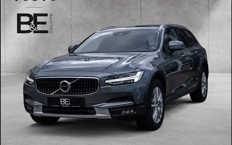 Gebraucht Volvo V90 Momentum 190 PS (139 kW) 2019 Kombi