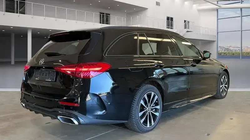 Gebraucht Mercedes C300e AMG 313 PS (230 kW) 2023 Schwarz Limousine