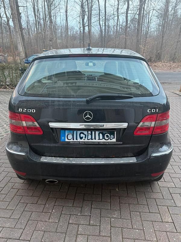 Gebraucht Mercedes B200 140 PS (102 kW) 2010 Schwarz Van / Kleinbus