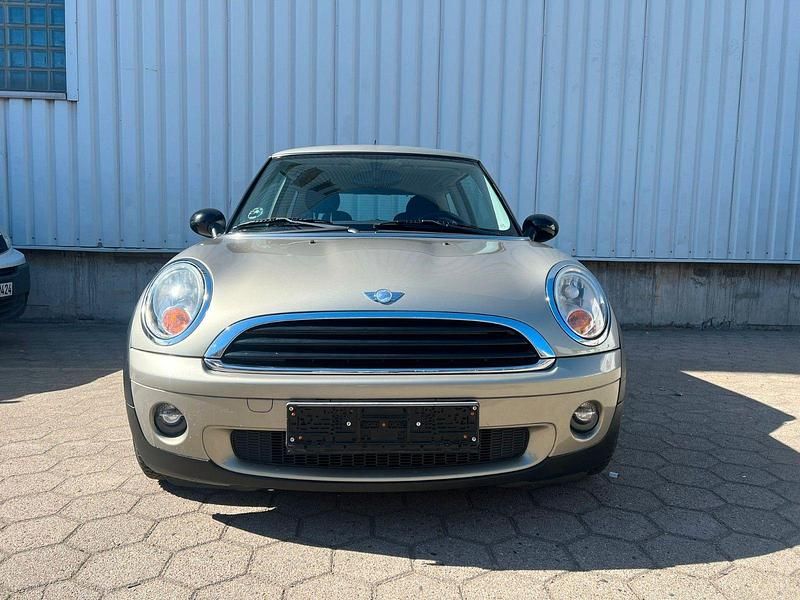 Second-hand Mini ONE 95 CP (69 kW) 2007 Argintiu Hatchback