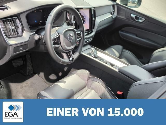 Gebraucht Volvo XC60 Plus 250 PS (183 kW) 2023 Grau metallic SUV